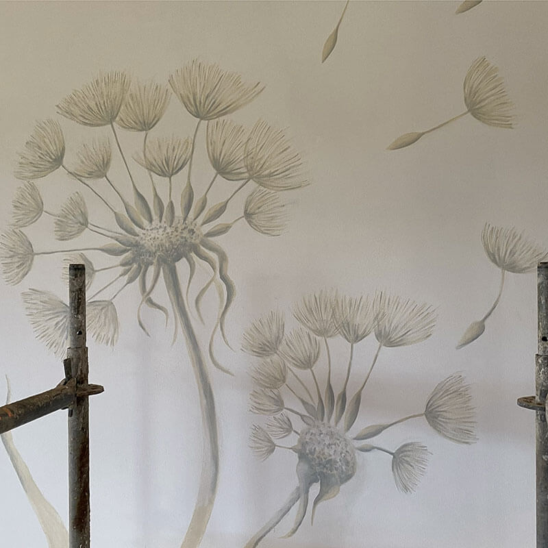 Wandmalerei, Christiane Wilke, Fuxdesign, Paraguay, pintura de la pared, individual, Pusteblumen an der Wand in beige und grau, die Schirmchen fliegen davon